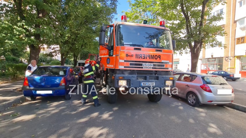 constanta incendiu la etajul 7 al unui bloc de pe strada traian 754947 constanta incendiu la etajul 7 al unui bloc de pe strada traian 754947