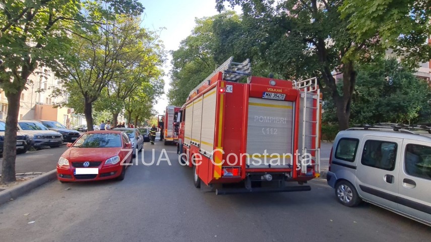 constanta incendiu la etajul 7 al unui bloc de pe strada traian 754947 constanta incendiu la etajul 7 al unui bloc de pe strada traian 754947