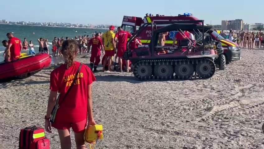 alerta la isu dobrogea o persoana a disparut in mare pe plaja h2o din mamaia 755633 alerta la isu dobrogea o persoana a disparut in mare pe plaja h2o din mamaia 755633