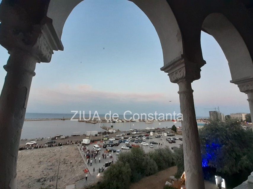 live text usile vilei sutu se deschid in aceasta seara dupa mult timp pentru expozitia one night gallery live text usile vilei sutu se deschid in aceasta seara dupa mult timp pentru expozitia one night gallery