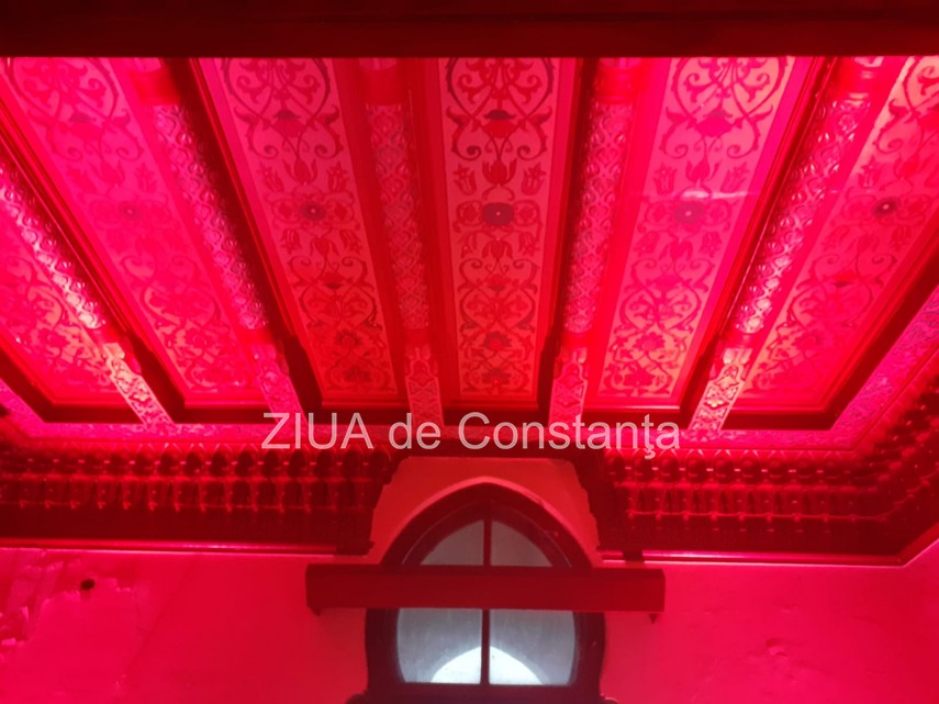 live text usile vilei sutu se deschid in aceasta seara dupa mult timp pentru expozitia one night gallery live text usile vilei sutu se deschid in aceasta seara dupa mult timp pentru expozitia one night gallery