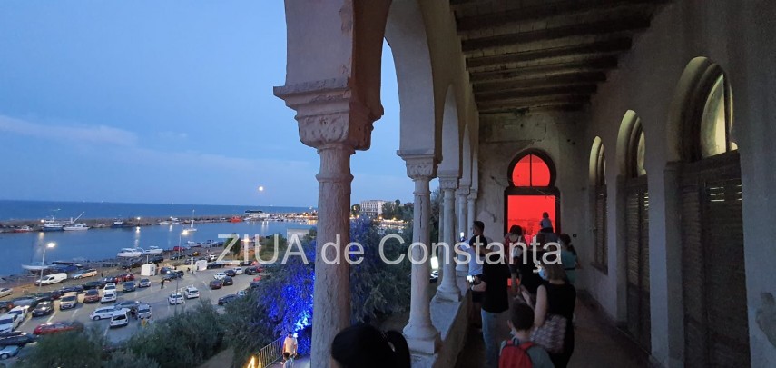 live text usile vilei sutu se deschid in aceasta seara dupa mult timp pentru expozitia one night gallery live text usile vilei sutu se deschid in aceasta seara dupa mult timp pentru expozitia one night gallery