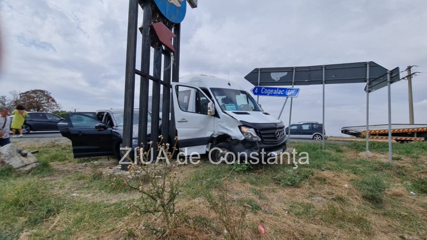 judetul constanta accident rutier grav la tariverde sase victime intervine elicopterul smurd 756481 judetul constanta accident rutier grav la tariverde sase victime intervine elicopterul smurd 756481