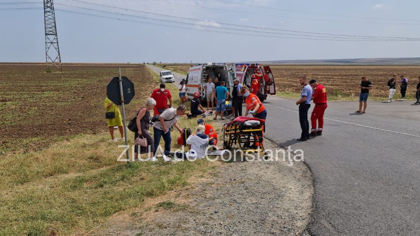 judetul constanta accident rutier grav la tariverde sase victime intervine elicopterul smurd 756481 judetul constanta accident rutier grav la tariverde sase victime intervine elicopterul smurd 756481