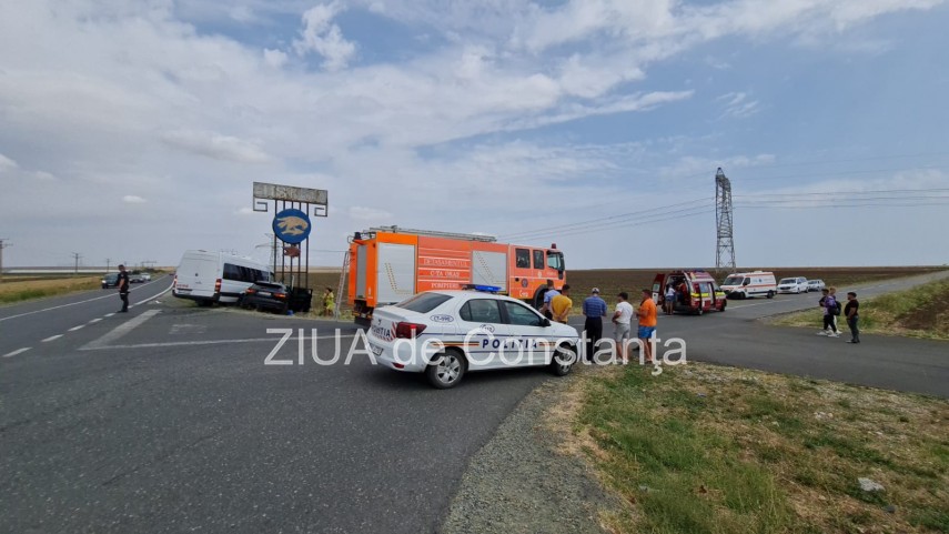 judetul constanta accident rutier grav la tariverde sase victime intervine elicopterul smurd 756481 judetul constanta accident rutier grav la tariverde sase victime intervine elicopterul smurd 756481
