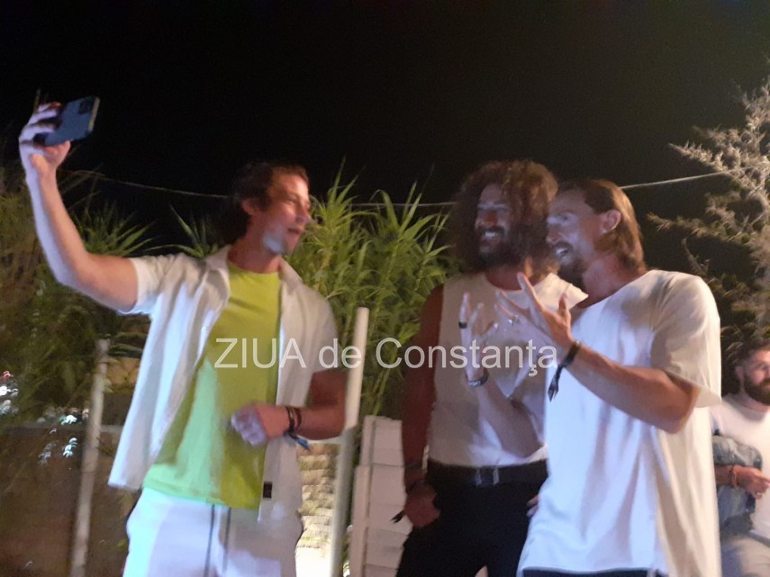 eveniment inedit in vama veche renumitul violoncelist andrei cavassi a sustinut un concert incendiar eveniment inedit in vama veche renumitul violoncelist andrei cavassi a sustinut un concert incendiar