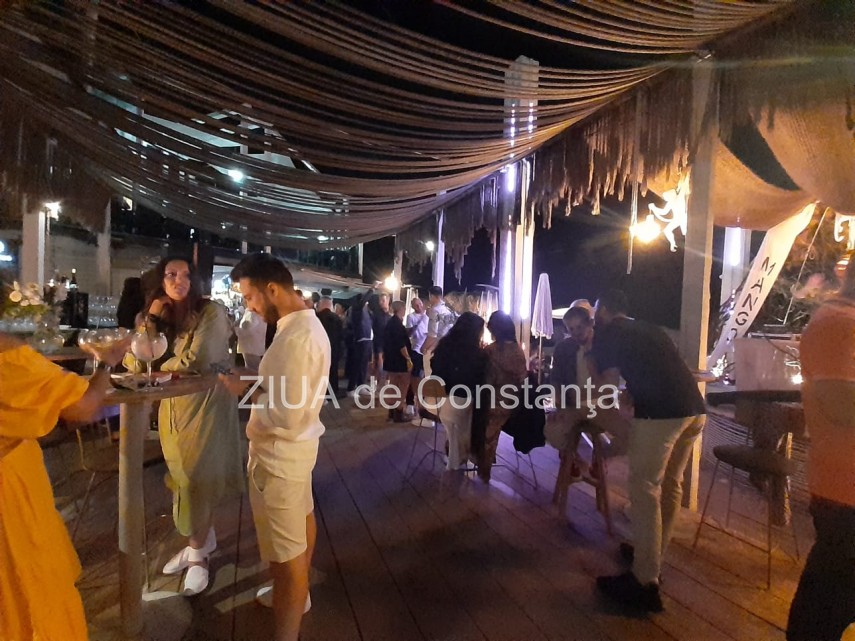 eveniment inedit in vama veche renumitul violoncelist andrei cavassi a sustinut un concert incendiar eveniment inedit in vama veche renumitul violoncelist andrei cavassi a sustinut un concert incendiar