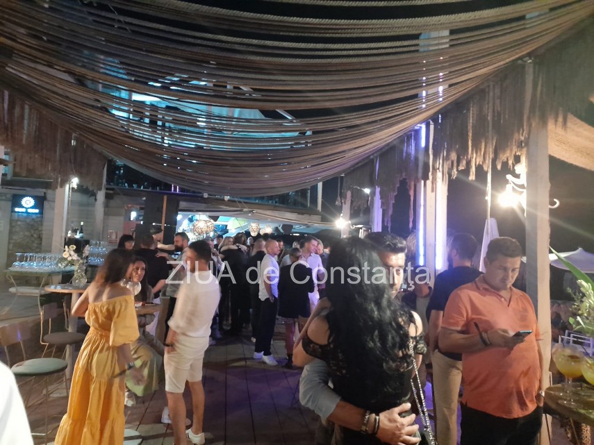 eveniment inedit in vama veche renumitul violoncelist andrei cavassi a sustinut un concert incendiar eveniment inedit in vama veche renumitul violoncelist andrei cavassi a sustinut un concert incendiar