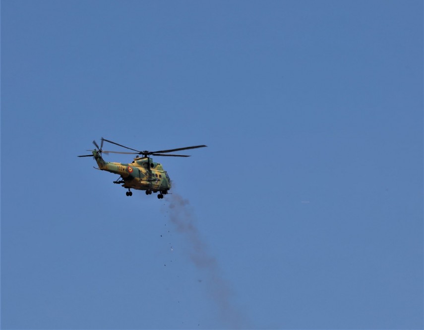 pilotii de la campia turzii trag pe tinte aeriene in poligonul capu midia galerie foto 757010 pilotii de la campia turzii trag pe tinte aeriene in poligonul capu midia galerie foto 757010