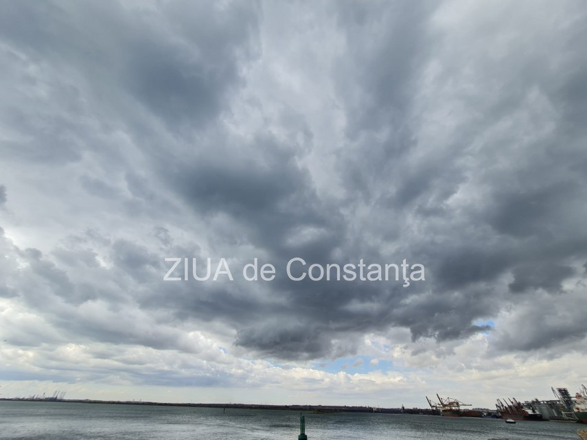 constanta natura cel mai talentat artist peisaj de toamna la malul marii negre fotoreportaj 757435 constanta natura cel mai talentat artist peisaj de toamna la malul marii negre fotoreportaj 757435