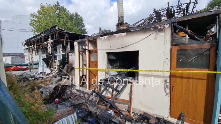 fotoreportaj urmarile incendiului de la terasele din statiunea mamaia galerie foto video 757474 fotoreportaj urmarile incendiului de la terasele din statiunea mamaia galerie foto video 757474