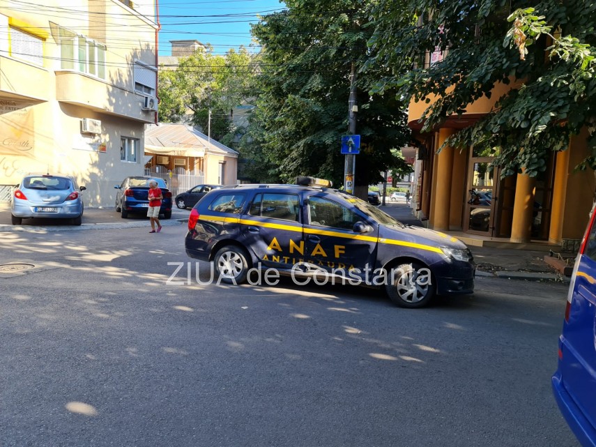 constanta carambol rutier cu victima la intersectia strazilor constantin bratescu cu siretului galerie constanta carambol rutier cu victima la intersectia strazilor constantin bratescu cu siretului galerie