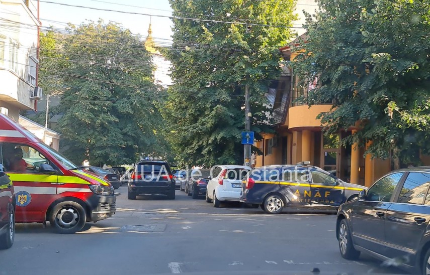 constanta carambol rutier cu victima la intersectia strazilor constantin bratescu cu siretului galerie constanta carambol rutier cu victima la intersectia strazilor constantin bratescu cu siretului galerie