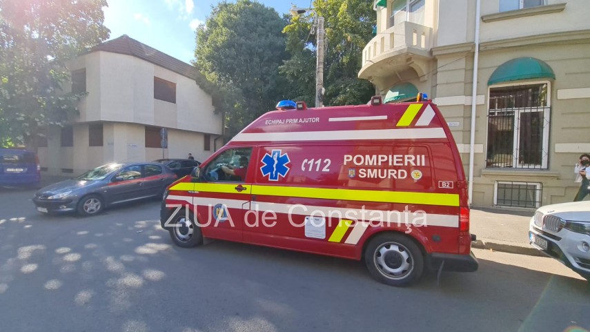 constanta carambol rutier cu victima la intersectia strazilor constantin bratescu cu siretului galerie constanta carambol rutier cu victima la intersectia strazilor constantin bratescu cu siretului galerie