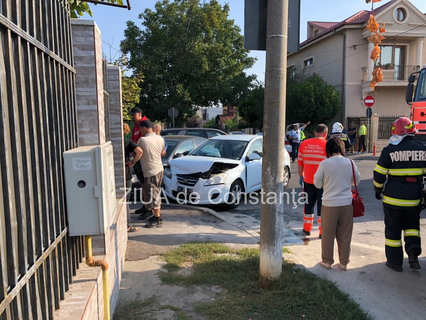 accident in constanta o victima la intersectia strazilor portitei cu merisor 758182 accident in constanta o victima la intersectia strazilor portitei cu merisor 758182