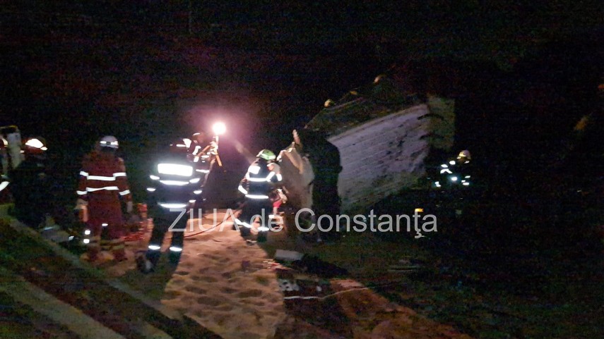 accident rutier mortal la iesire de pe a4 in sensul giratoriu de la agigea un tir a sarit peste balustrada accident rutier mortal la iesire de pe a4 in sensul giratoriu de la agigea un tir a sarit peste balustrada