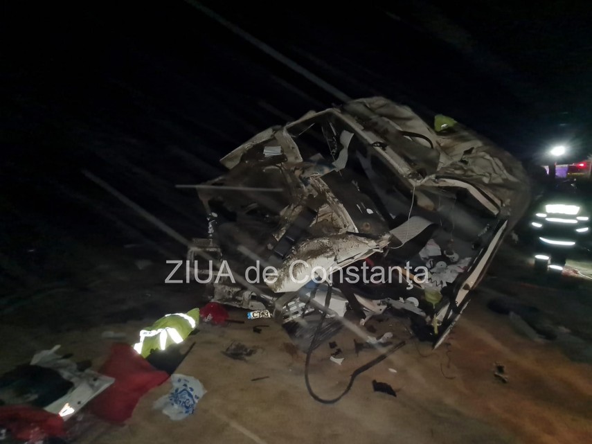 accident rutier mortal la iesire de pe a4 in sensul giratoriu de la agigea un tir a sarit peste balustrada accident rutier mortal la iesire de pe a4 in sensul giratoriu de la agigea un tir a sarit peste balustrada