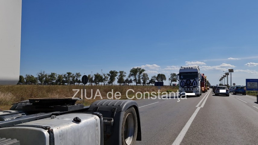 tanarul de 23 de ani mort la doua zile dupa ce si a sarbatorit ziua astazi este condus pe ultimul drum tanarul de 23 de ani mort la doua zile dupa ce si a sarbatorit ziua astazi este condus pe ultimul drum