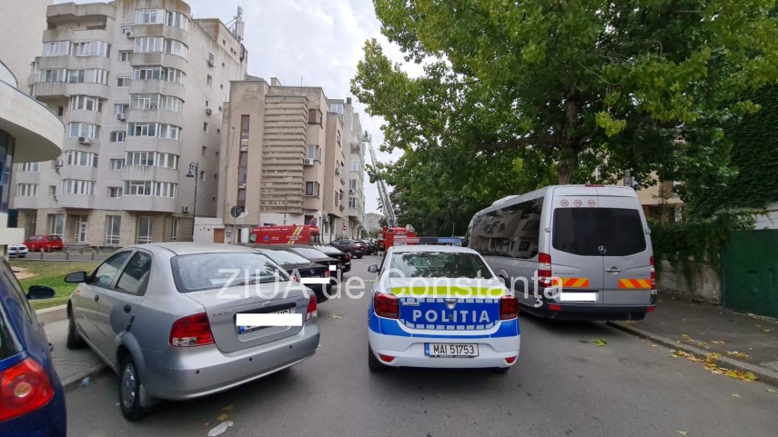 constanta incendiu intr un apartament de pe strada ecaterina varga galerie foto si video 759327 constanta incendiu intr un apartament de pe strada ecaterina varga galerie foto si video 759327