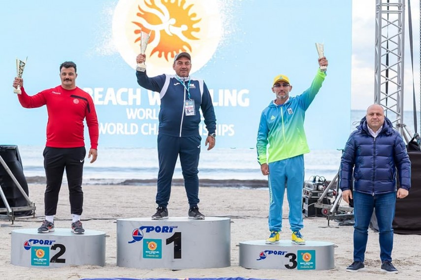 constanta a gazduit campionatul mondial de lupte pe plaja pe podium au urcat si reprezentanti ai litoralului constanta a gazduit campionatul mondial de lupte pe plaja pe podium au urcat si reprezentanti ai litoralului
