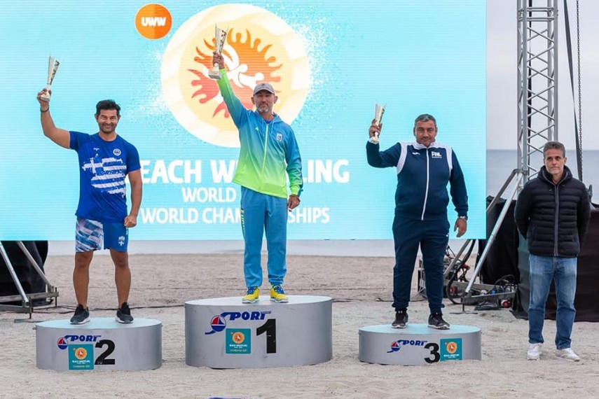 constanta a gazduit campionatul mondial de lupte pe plaja pe podium au urcat si reprezentanti ai litoralului constanta a gazduit campionatul mondial de lupte pe plaja pe podium au urcat si reprezentanti ai litoralului