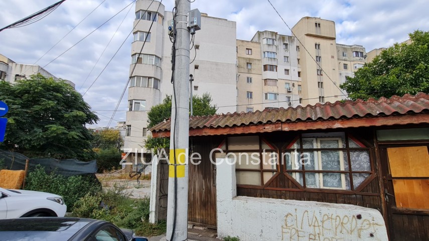 mizerie pe o strada din centrul constantei ce spune municipalitatea 759461 mizerie pe o strada din centrul constantei ce spune municipalitatea 759461