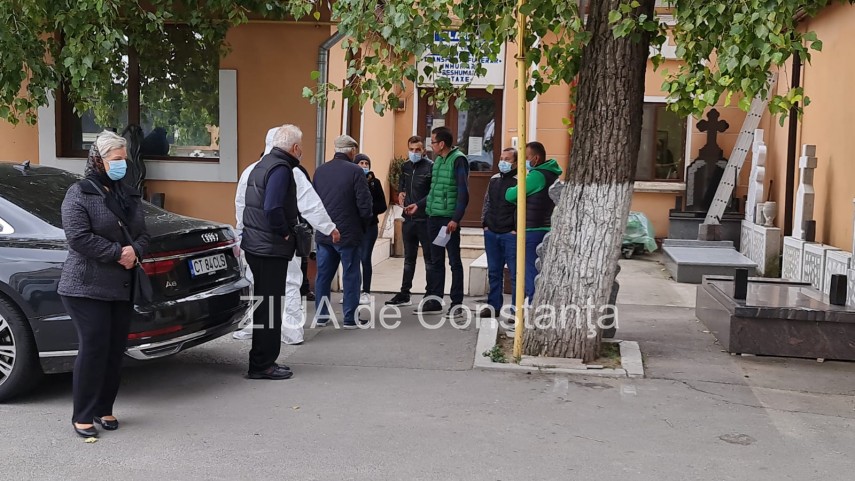 rudele victimelor decedate in incendiul de la spitalul de boli infectioase constanta au ajuns la morga rudele victimelor decedate in incendiul de la spitalul de boli infectioase constanta au ajuns la morga