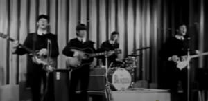 Știați că….? La această dată, membrii trupei The Beatles au lansat primul lor hit în Anglia (video)    