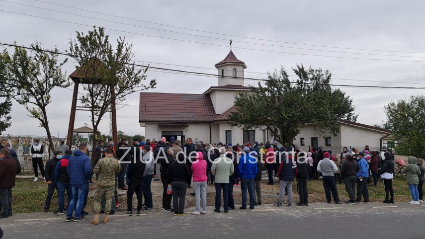doliu in armata plutonier major adrian martincu din cadrul rechinilor albi condus astazi pe ultimul drum doliu in armata plutonier major adrian martincu din cadrul rechinilor albi condus astazi pe ultimul drum