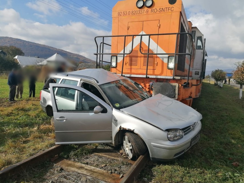 judetul suceava o masina a fost lovita de tren in localitatea bivolarie doua victime printre care si judetul suceava o masina a fost lovita de tren in localitatea bivolarie doua victime printre care si