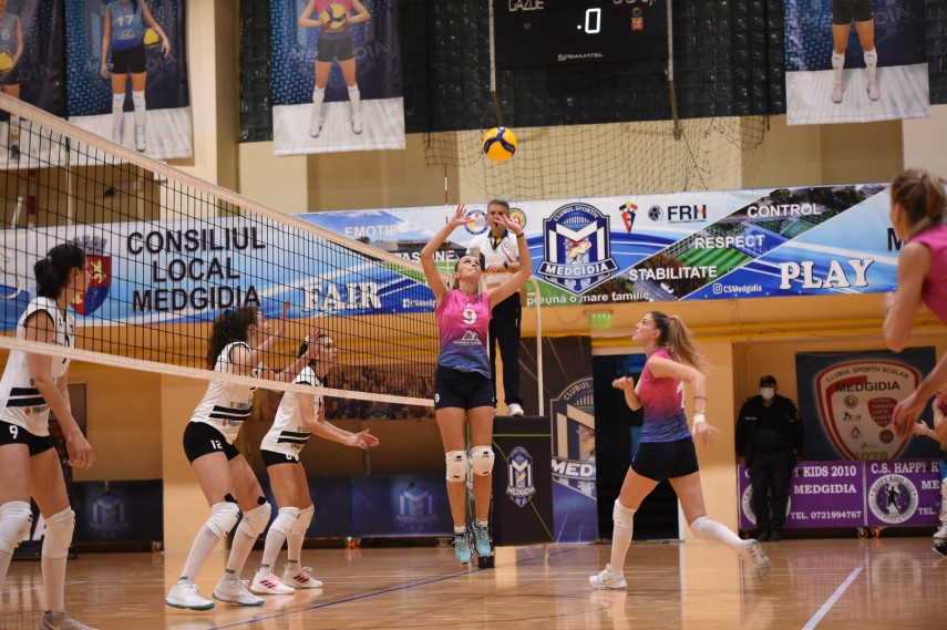 volei cs medgidia invinsa pe teren propriu de vicecampioana romaniei 761680 volei cs medgidia invinsa pe teren propriu de vicecampioana romaniei 761680