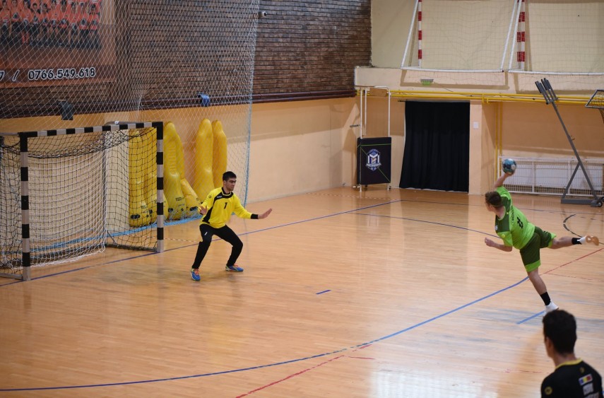 divizia a handbalistii de la cs medgidia au urcat pe locul intai in clasament galerie foto 761671 divizia a handbalistii de la cs medgidia au urcat pe locul intai in clasament galerie foto 761671