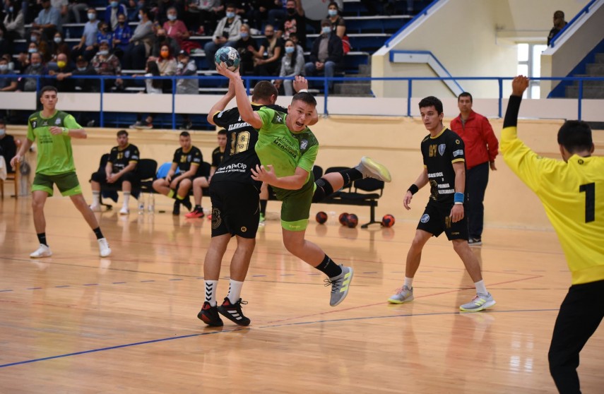 divizia a handbalistii de la cs medgidia au urcat pe locul intai in clasament galerie foto 761671 divizia a handbalistii de la cs medgidia au urcat pe locul intai in clasament galerie foto 761671