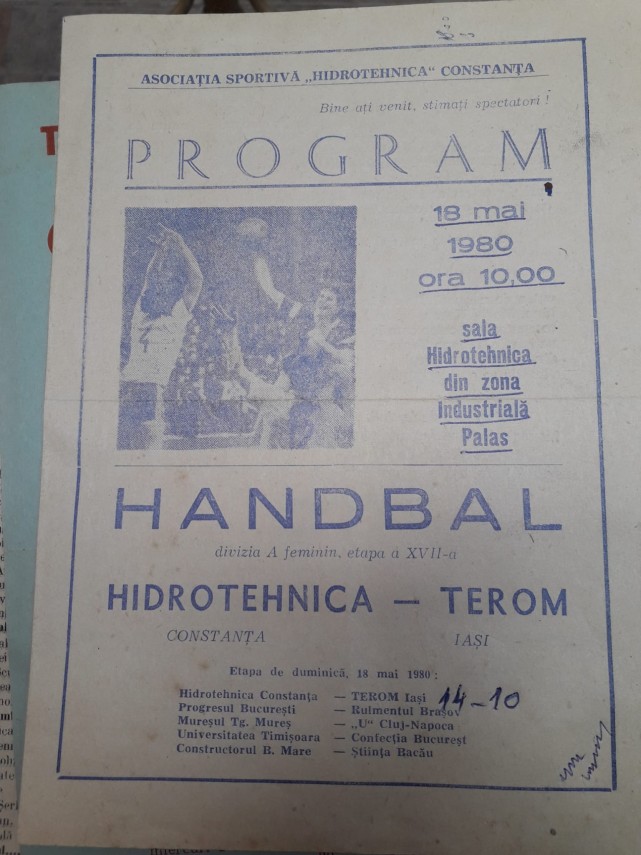 echipa de aur a hidrotehnicii constanta de acum 41 de ani handbaliste de top si un program de meci document echipa de aur a hidrotehnicii constanta de acum 41 de ani handbaliste de top si un program de meci document