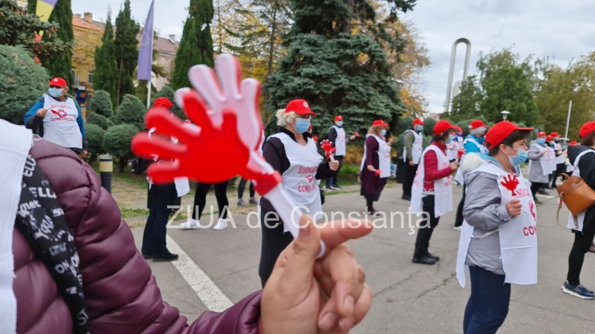sanitas constanta membri de sindicat din dgaspc isi cer drepturile galerie foto si video 761882 sanitas constanta membri de sindicat din dgaspc isi cer drepturile galerie foto si video 761882