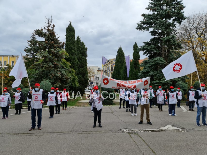 sanitas constanta membri de sindicat din dgaspc isi cer drepturile galerie foto si video 761882 sanitas constanta membri de sindicat din dgaspc isi cer drepturile galerie foto si video 761882