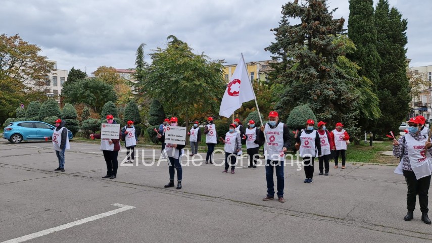 sanitas constanta membri de sindicat din dgaspc isi cer drepturile galerie foto si video 761882 sanitas constanta membri de sindicat din dgaspc isi cer drepturile galerie foto si video 761882