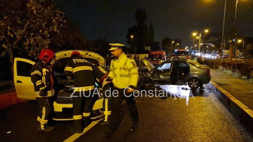 update constanta masini distruse in urma unui impact frontal provocat de un sofer baut pe podul din km update constanta masini distruse in urma unui impact frontal provocat de un sofer baut pe podul din km