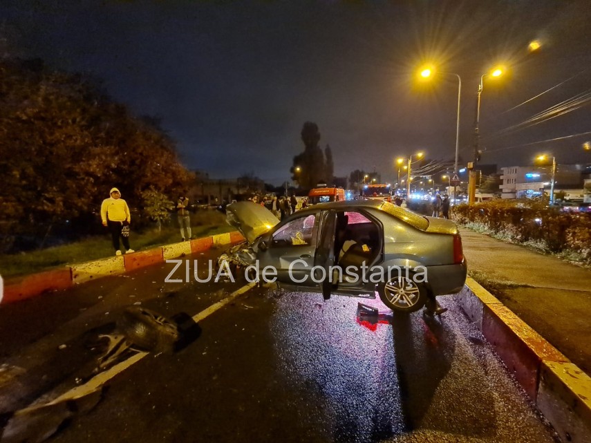 update constanta masini distruse in urma unui impact frontal provocat de un sofer baut pe podul din km update constanta masini distruse in urma unui impact frontal provocat de un sofer baut pe podul din km