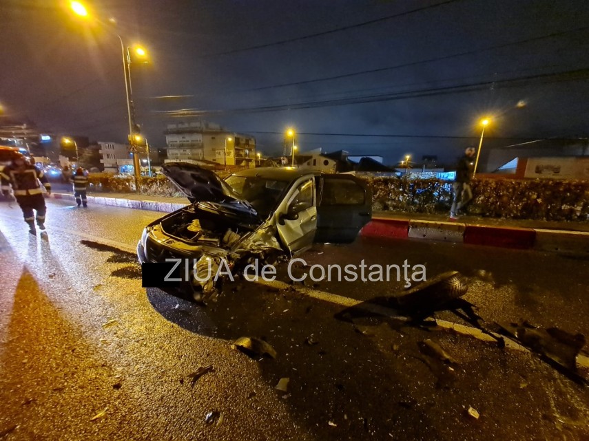 update constanta masini distruse in urma unui impact frontal provocat de un sofer baut pe podul din km update constanta masini distruse in urma unui impact frontal provocat de un sofer baut pe podul din km