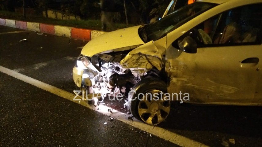 update constanta masini distruse in urma unui impact frontal provocat de un sofer baut pe podul din km update constanta masini distruse in urma unui impact frontal provocat de un sofer baut pe podul din km