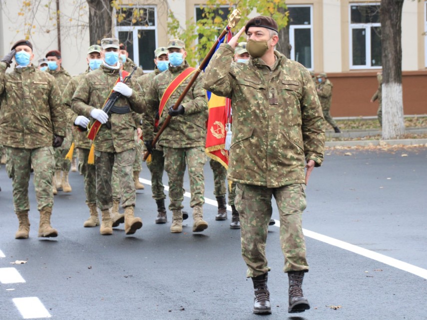 ceremonie la brigada 9 mecanizata marasesti 143 de ani de traditii militare galerie foto 762417 ceremonie la brigada 9 mecanizata marasesti 143 de ani de traditii militare galerie foto 762417