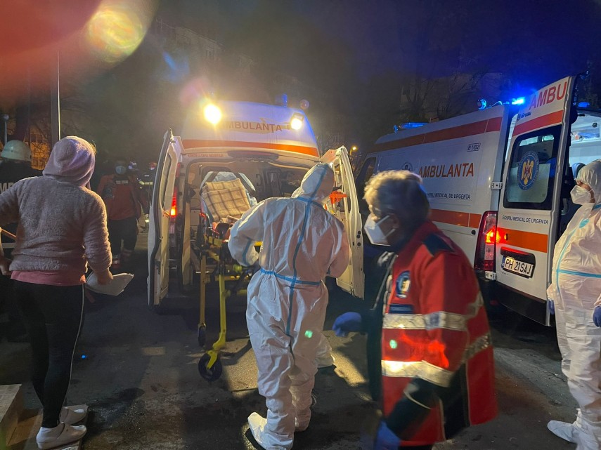 update 2 doi pacienti au murit intr un incendiu la spitalul de boli infectioase din ploiesti a fost activat update 2 doi pacienti au murit intr un incendiu la spitalul de boli infectioase din ploiesti a fost activat