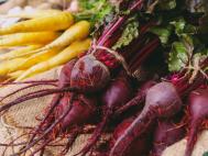 Centrulnatura.ro Ciorbă raw vegan de sfeclă și rădăcinoase