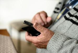 Talonul de pensie va putea fi transmis în format electronic. Pensionarii trebuie să facă, însă, o cerere  
