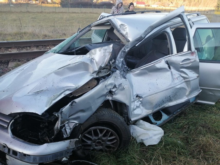 update doua femei ranite grav intr un accident feroviar una dintre victime proiectata prin parbriz galerie update doua femei ranite grav intr un accident feroviar una dintre victime proiectata prin parbriz galerie