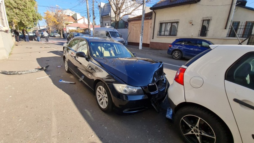 constanta carambol rutier la intersectia strazilor stefan mihaileanu si calarasi o persoana ranita galerie constanta carambol rutier la intersectia strazilor stefan mihaileanu si calarasi o persoana ranita galerie