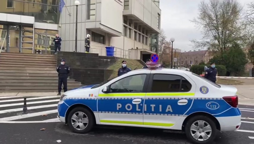 update 4 alerta la judecatoria medgidia si curtea de apel constanta cladirile evacuate in urma unui apel update 4 alerta la judecatoria medgidia si curtea de apel constanta cladirile evacuate in urma unui apel