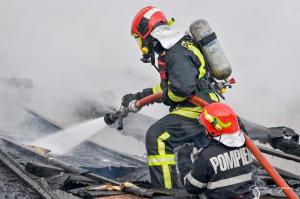 Explozie în Bacău! Două victime cu arsuri și una cu atac de panică 