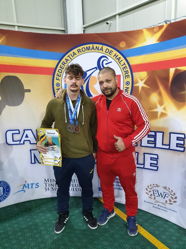 cs farul constanta halterofilul darius tataru campion national in 2021 si la tineret medalii multe la cs farul constanta halterofilul darius tataru campion national in 2021 si la tineret medalii multe la